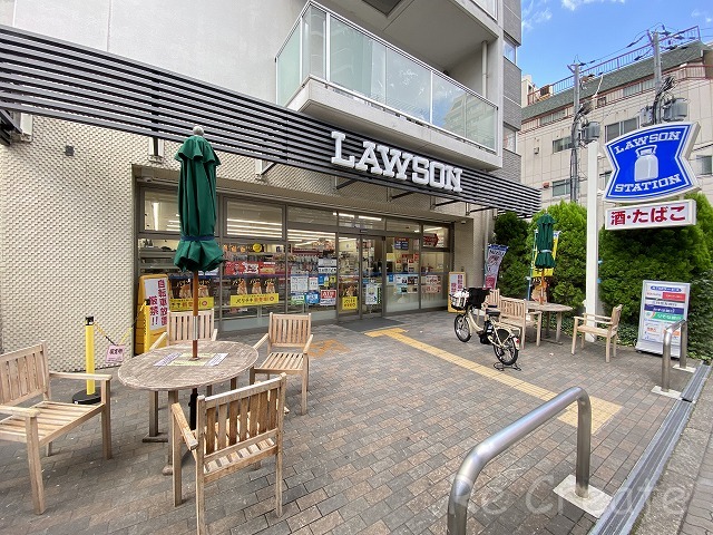 コンビニ　ローソン安堂寺町二丁目店（コンビニ）まで261m