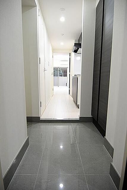 玄関　（別タイプ参考写真）AZEST中板橋　板橋区双葉町