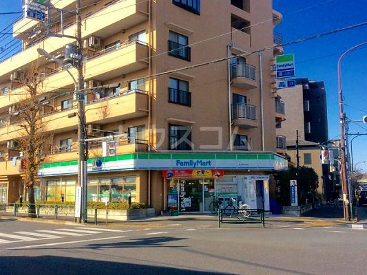 コンビニ　ファミリーマート 狛江東和泉店（コンビニ）まで1110m