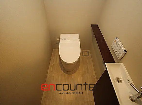 トイレ　※同マンション別室参考写真
