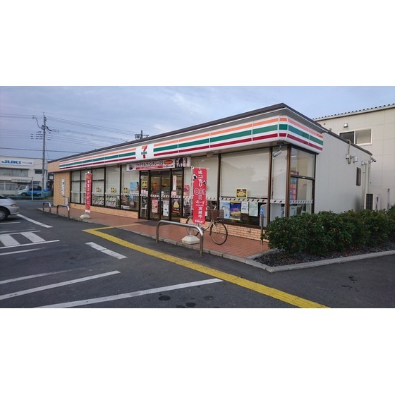 コンビニ　セブンイレブン行田桜町３丁目店（コンビニ）まで717m