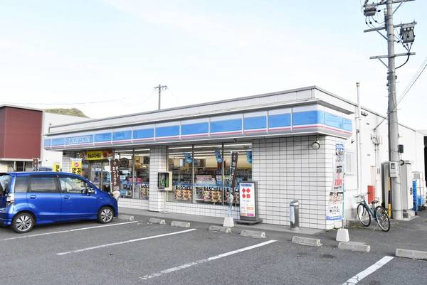 コンビニ　ローソン（コンビニ）まで800m