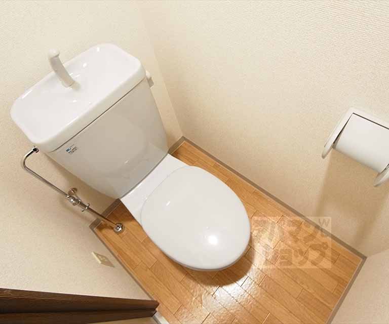 EAST・WEST WINGのトイレ写真