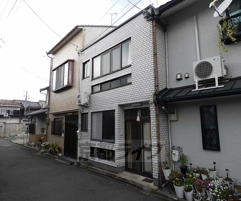 上京区挽木町貸家の外観写真
