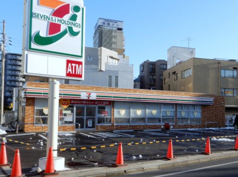 コンビニ　セブンイレブン 相模原淵野辺駅南口店（コンビニ）まで49m