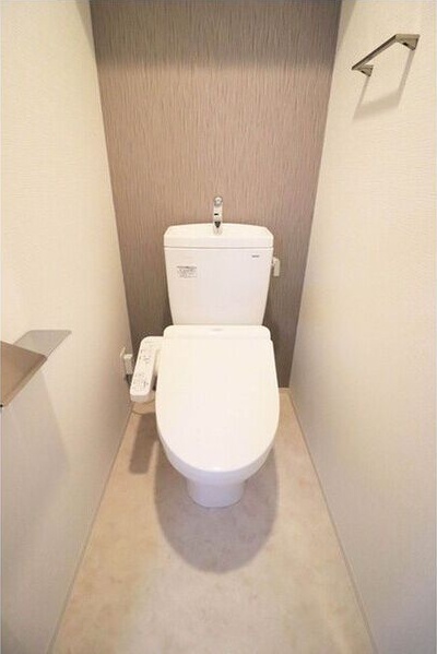 ＪＲ東西線 御幣島駅 徒歩6分 7階建 築6年のトイレ写真