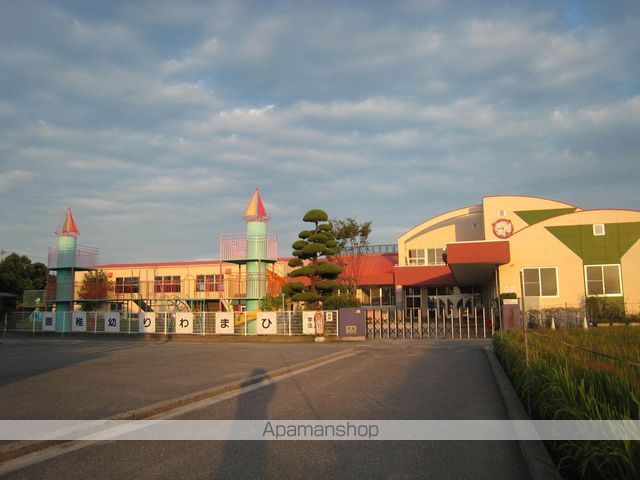 幼稚園・保育園　ひまわり幼稚園（幼稚園・保育園）まで1240m