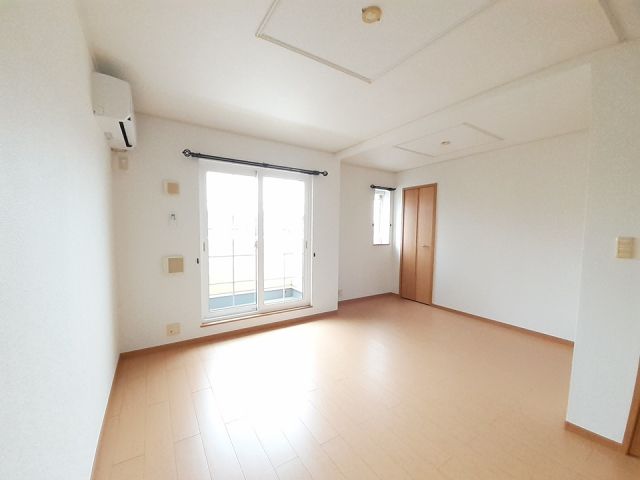 セレンディップハウスIIAの居間写真