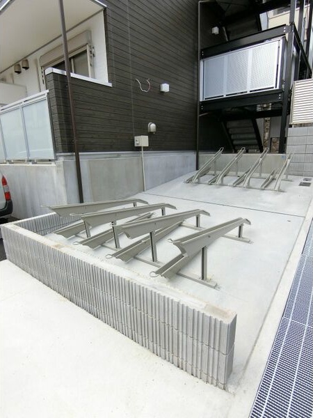 阪急神戸線 春日野道駅 徒歩9分 3階建 築9年の外観写真