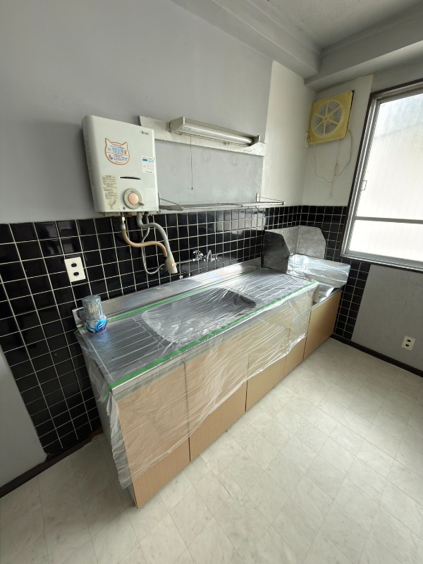 地下鉄名城線 上前津駅 徒歩3分 4階建 築62年のキッチン写真