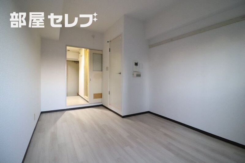 フィレンツェ名駅の居間写真
