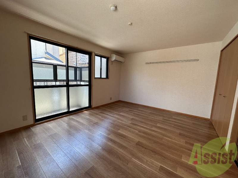 居室・リビング　明るいお部屋です