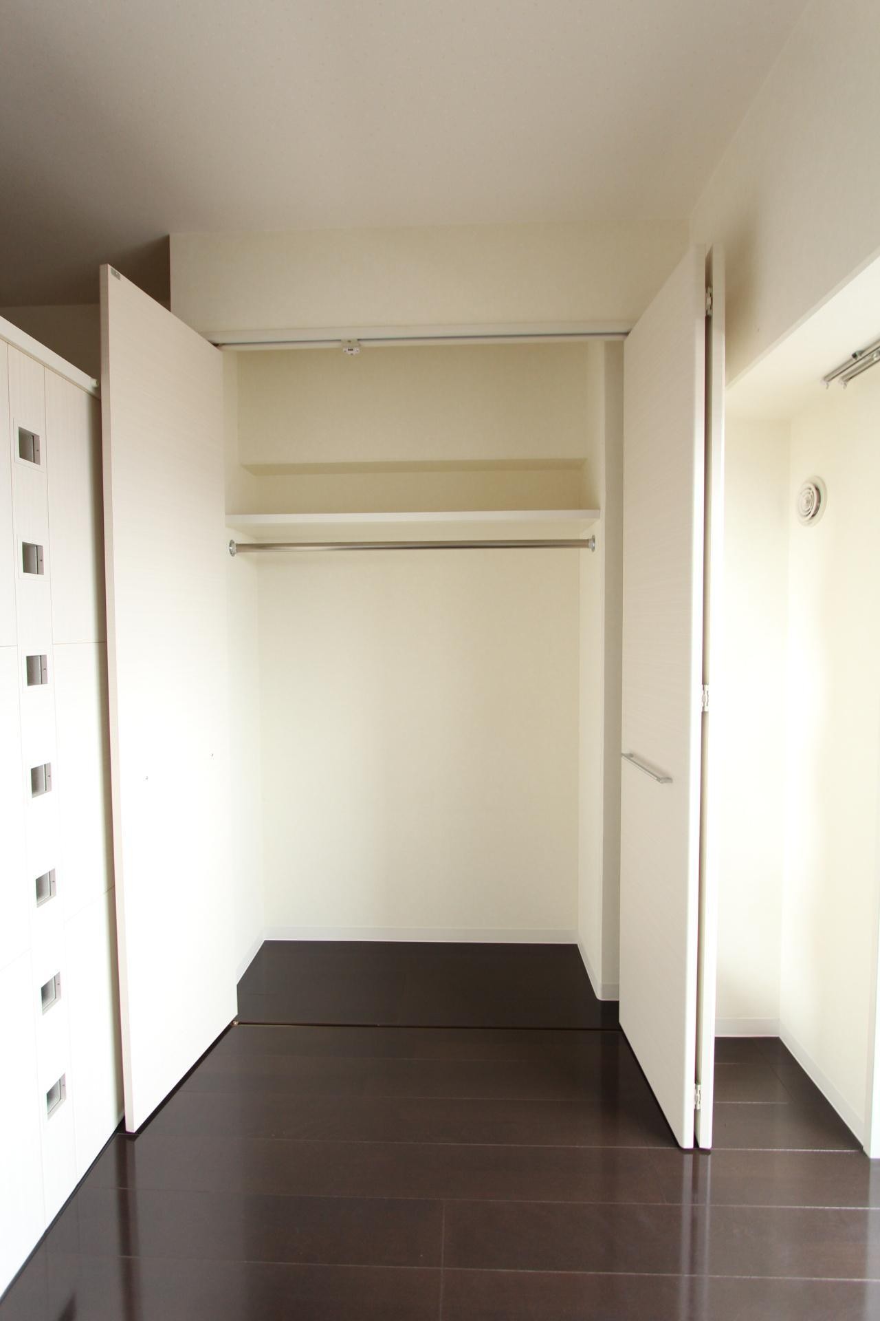 収納　同タイプの別部屋写真です。現況優先となります。