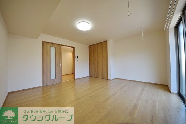 西武池袋線 入間市駅 徒歩5分 3階建 築7年の居間写真