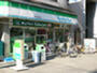 コンビニ　ファミリーマート 東心斎橋一丁目店（コンビニ）まで273m