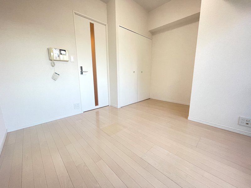 プレール・ドゥーク板橋本町IIの居間写真