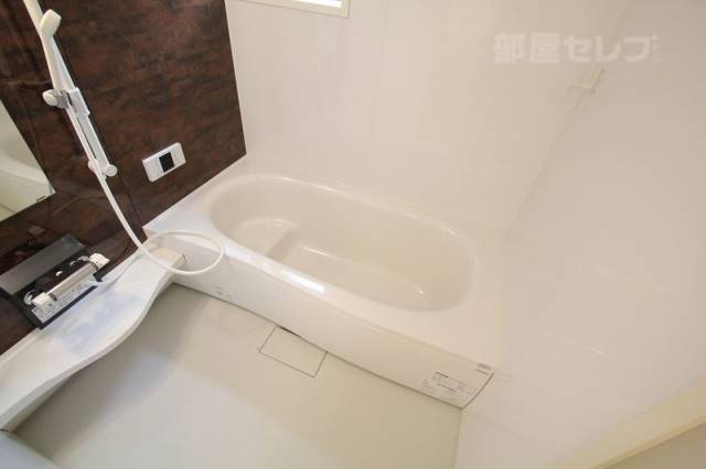 バス・シャワールーム　１日の疲れを癒すならここでしょ