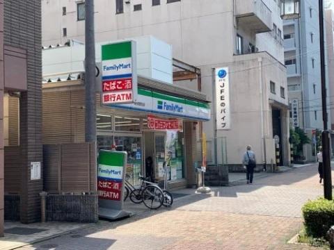 コンビニ　ファミリーマート 東別院駅前店（コンビニ）まで184m