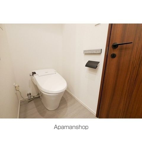 コンフォリア新宿イーストサイドタワーのトイレ写真