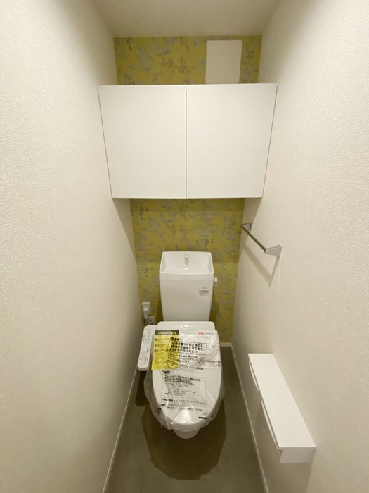トイレ　温水洗浄暖房便座