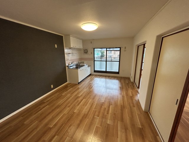 リーガルハウス落合の居間写真