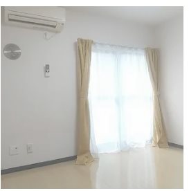 居室・リビング　家具家電付きです。