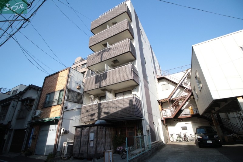 平和地所ビルの建物外観