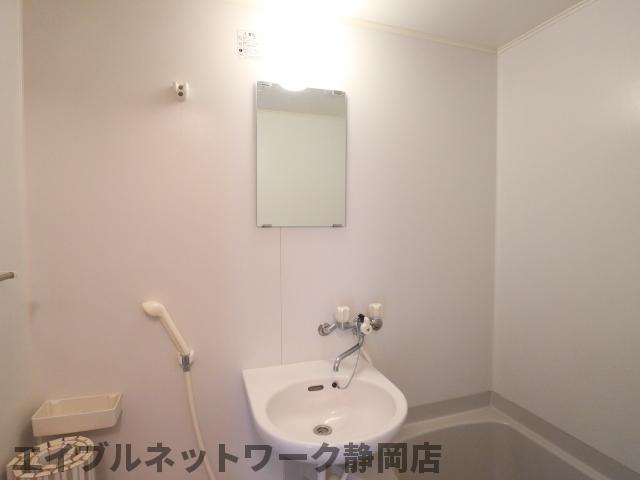 洗面設備　広い洗面スペース