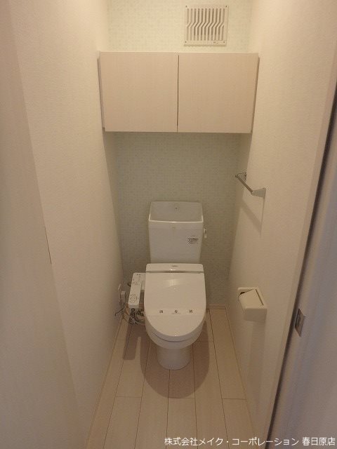 トイレ　写真は同型タイプ