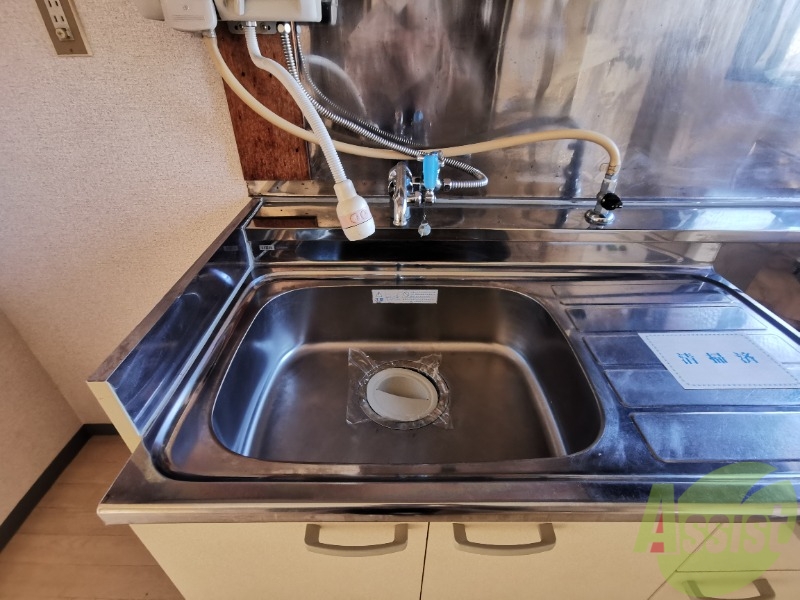 洗面設備　洗面台はこちら。朝の身支度はここでばっちり。