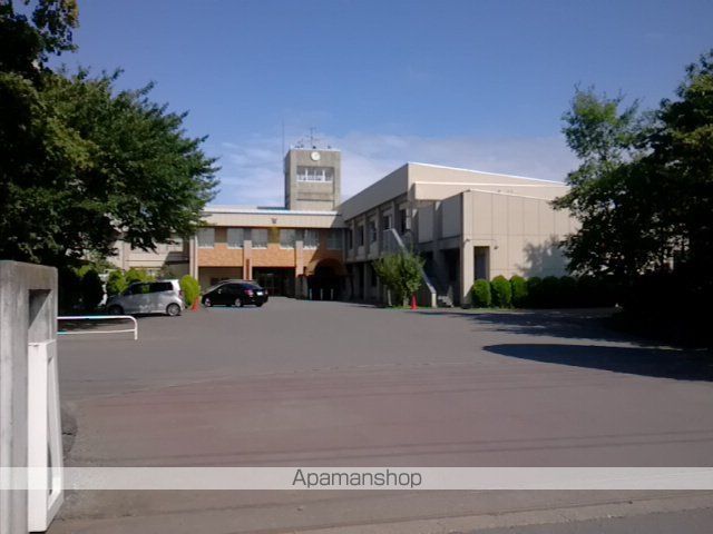 小学校　佐久市立野沢小学校（小学校）まで500m