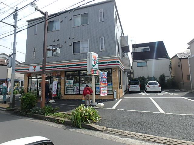 コンビニ　セブンイレブン（コンビニ）まで180m