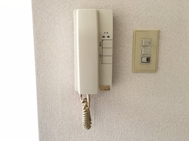 セキュリティ　同建物、他号室参考写真。家具・家電付。