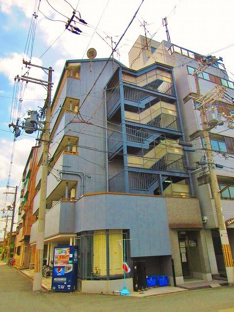 大阪市住吉区遠里小野のマンションの建物外観
