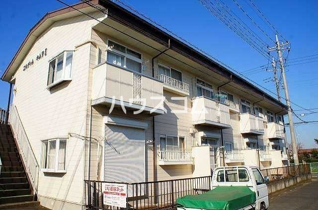 加須市三俣のアパートの建物外観