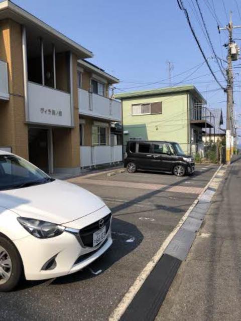 ヴィラ・浪の浦の駐車場