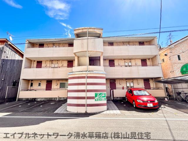 【静岡市清水区長崎南町のマンションの建物外観】