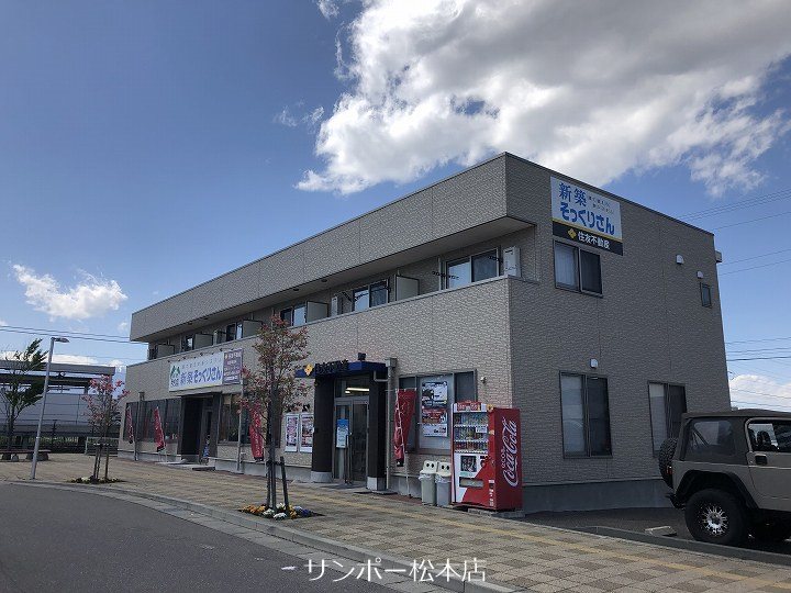 【松本市平田東のアパートの建物外観】