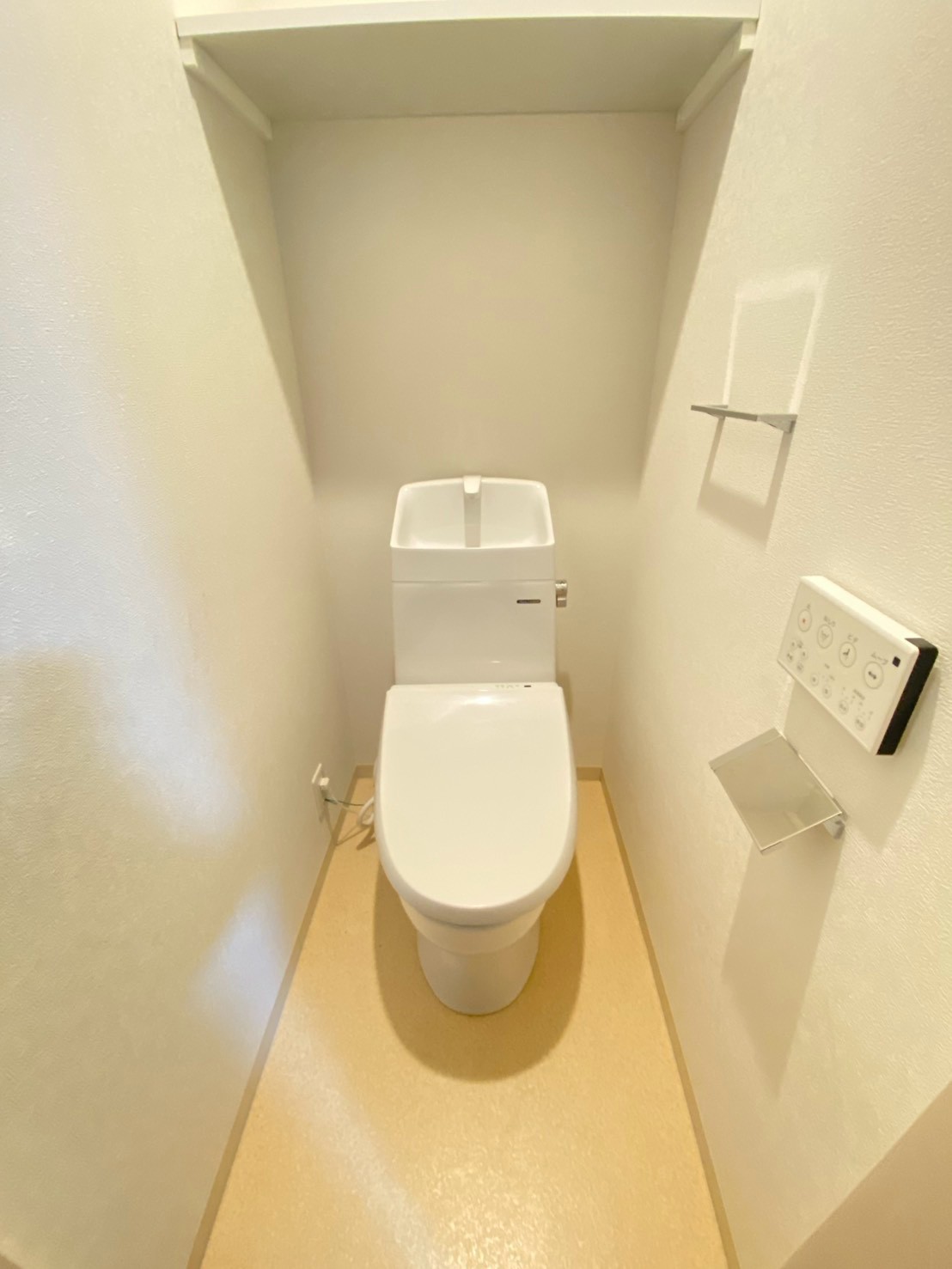 阪神本線 姫島駅 徒歩7分 3階建 築2年のトイレ写真