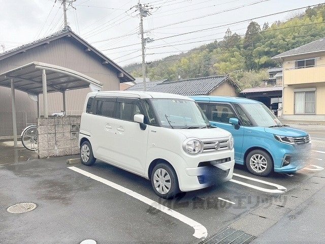 【マーサ出雲の駐車場】