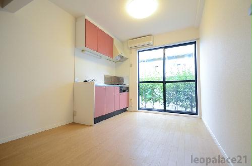 居室・リビング　設備・使用は号室により異なる為、現況を優先致します。