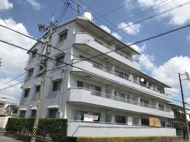 春日井市下条町のマンションの建物外観