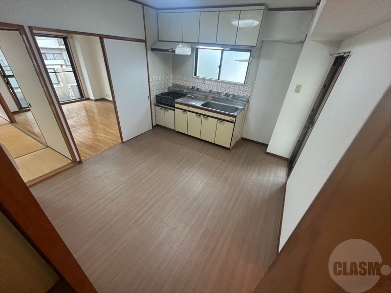 居室・リビング　７帖のダイニングルーム