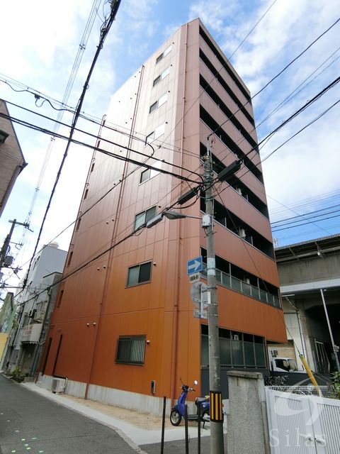 【大阪市住吉区東粉浜のマンションの建物外観】