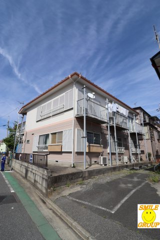 江戸川区一之江のアパートの建物外観