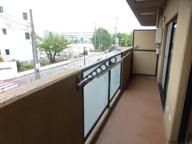 【八尾市南本町のマンションのバルコニー】