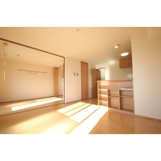 居室・リビング　※画像は全て１０３の内観写真