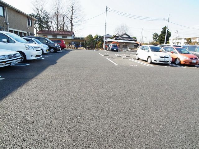 駐車場　☆敷地内駐車場