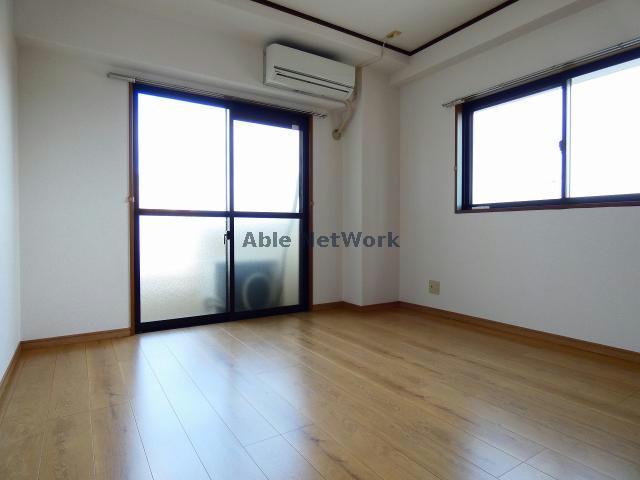 居室・リビング　同型