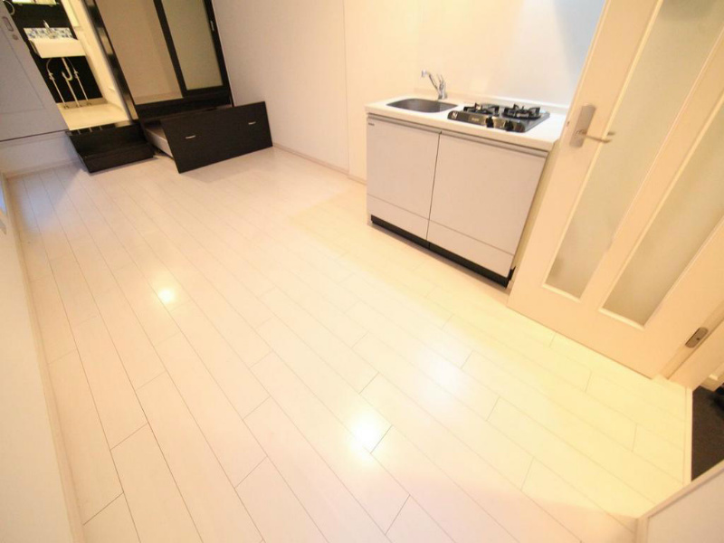 居室・リビング　洋室10.1帖　クローゼット（収納充実してます）